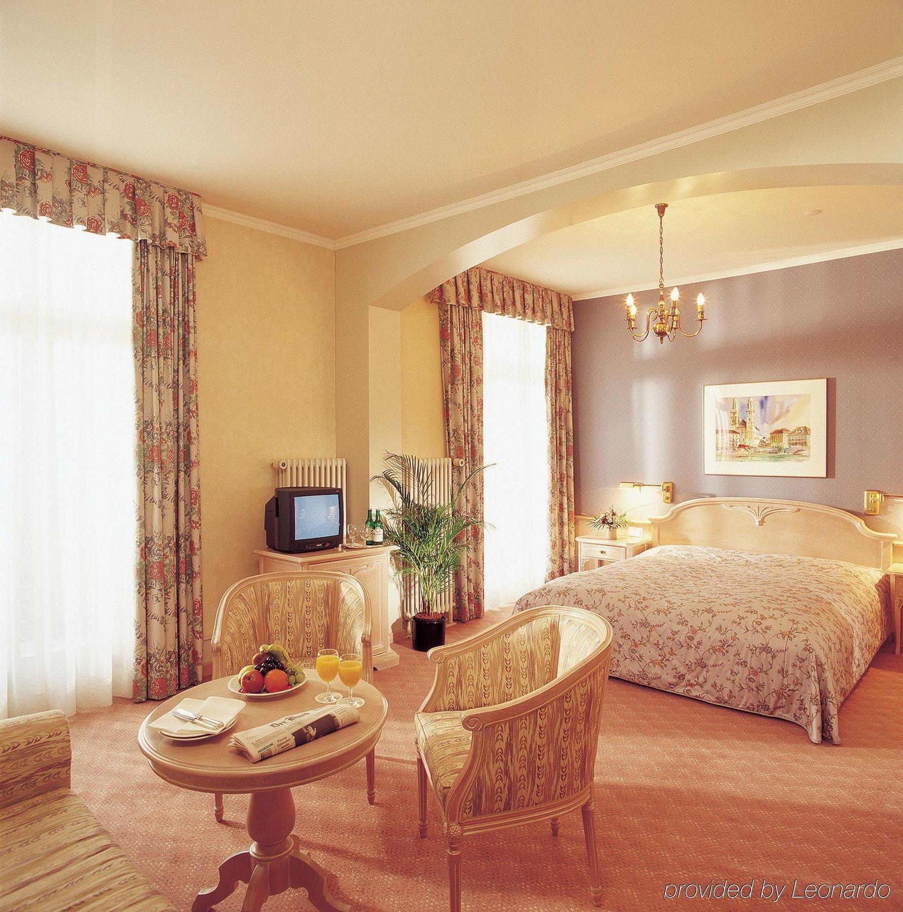 Belvedere Strandhotel Spiez Bilik gambar